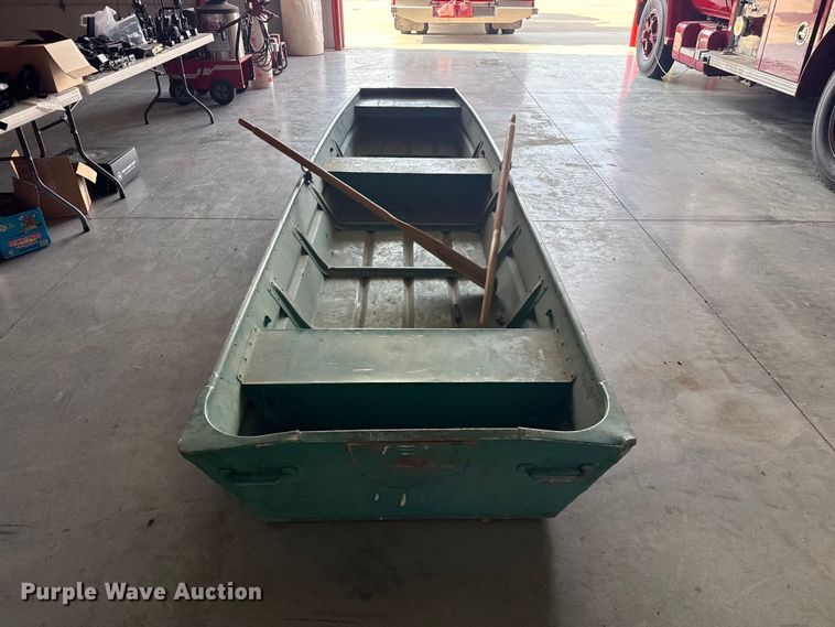 image for item EW4189 Gibson boat