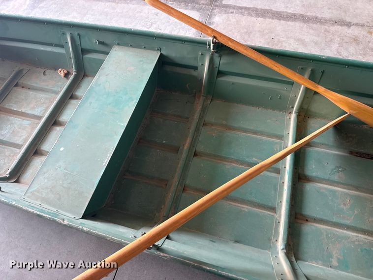 image for item EW4189 Gibson boat