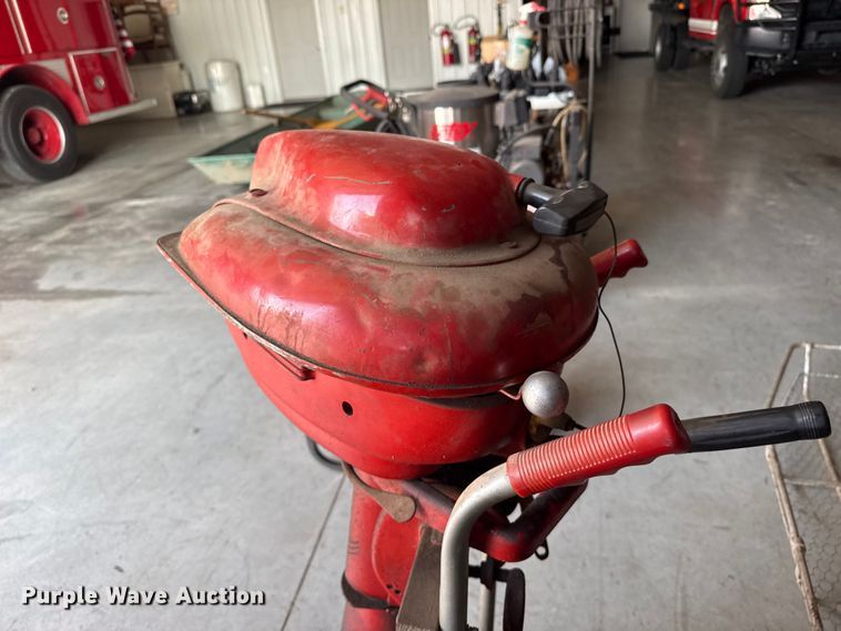 image for item EW4189 Gibson boat
