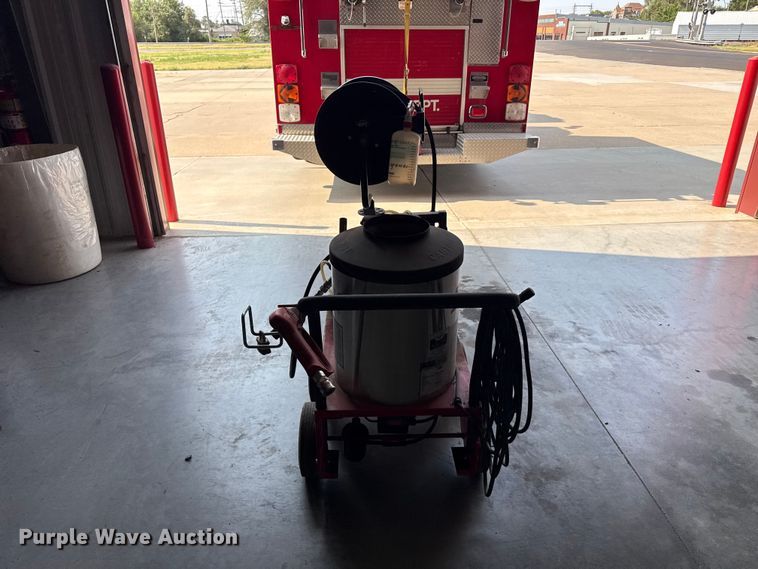 image for item EW4191 Hotsy pressure washer