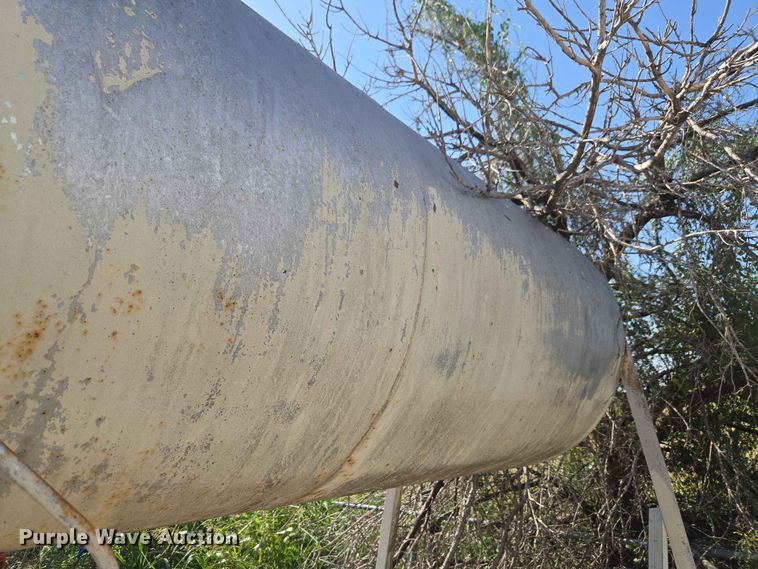 image for item EW8558 (2) fuel tanks with stands