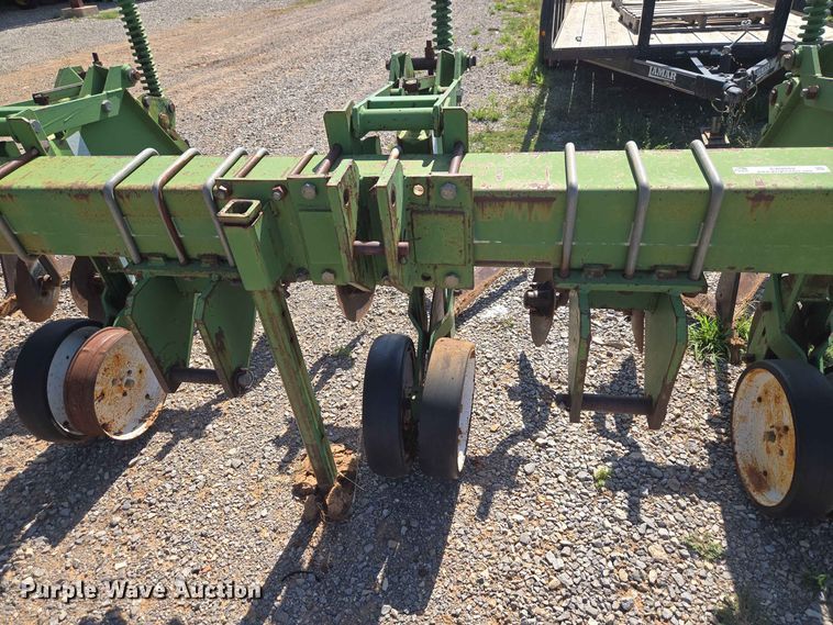 image for item EW8562 Wetherell 2700 row crop cultivator