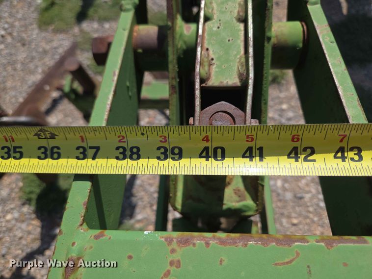 image for item EW8562 Wetherell 2700 row crop cultivator