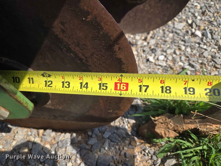 image for item EW8562 Wetherell 2700 row crop cultivator