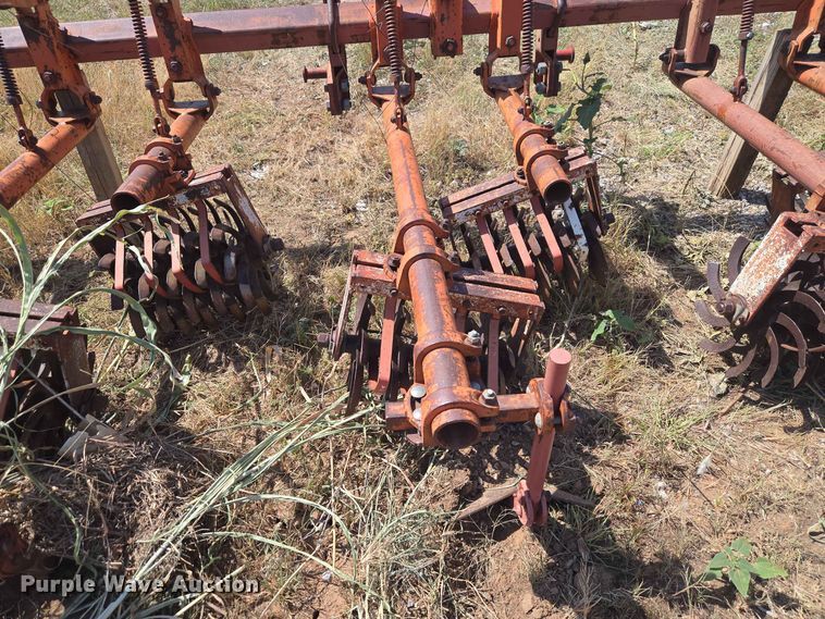 image for item EW8564 Row crop cultivator