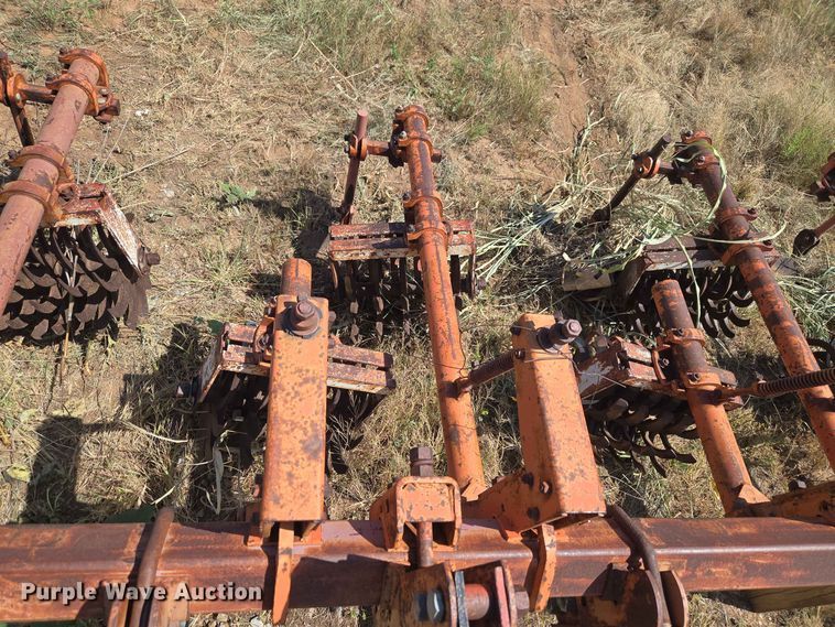 image for item EW8564 Row crop cultivator