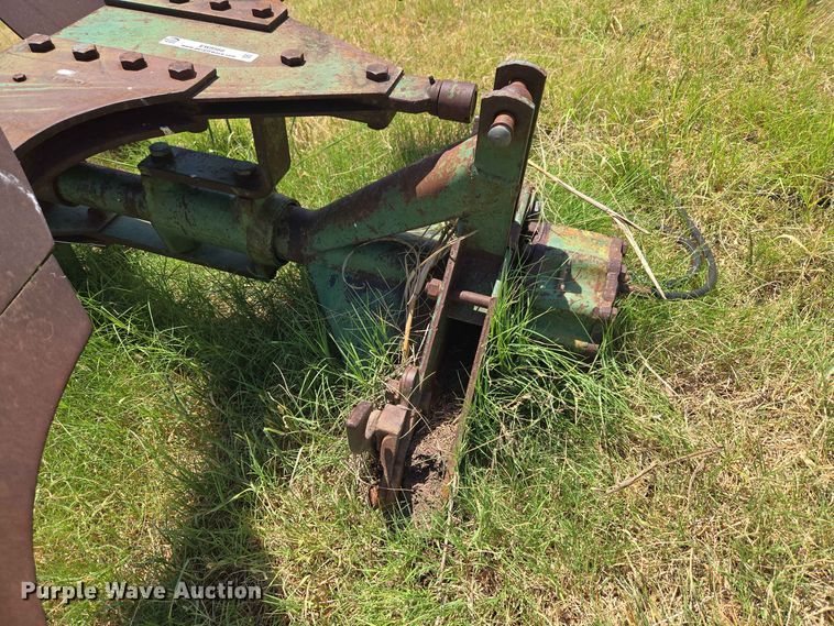 image for item EW8568 Six bottom two way plow