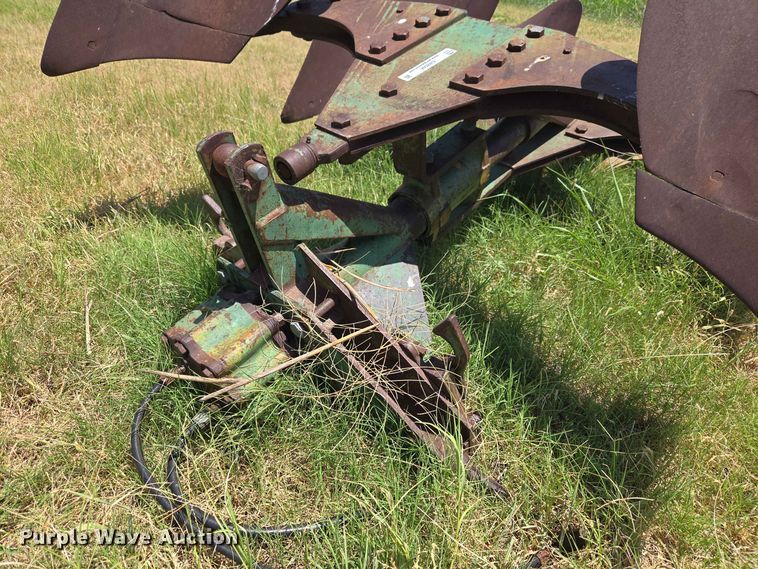 image for item EW8568 Six bottom two way plow