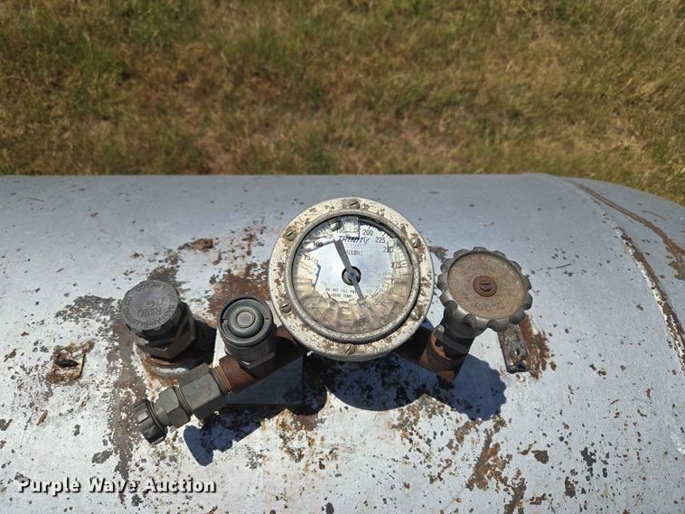 image for item EW8569 1949 Trinity steel co. propane tank