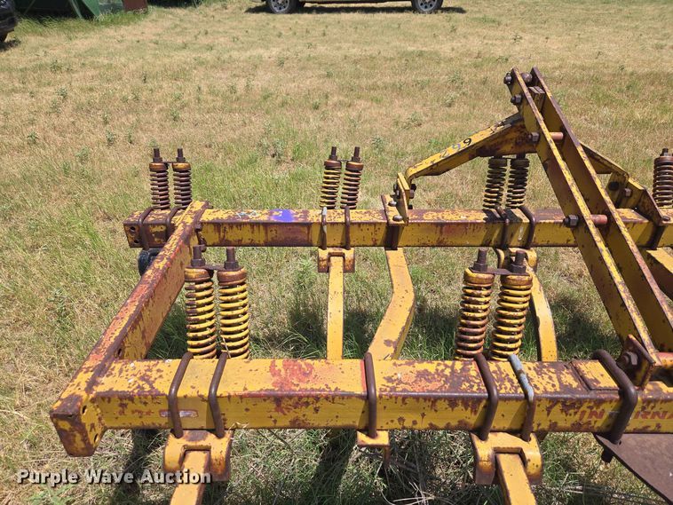 image for item EW8570 International field cultivator