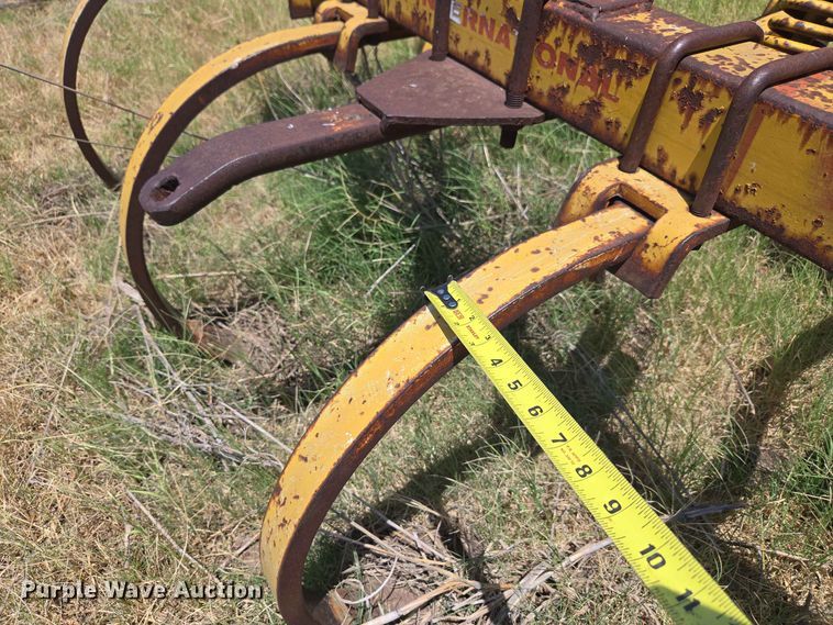image for item EW8570 International field cultivator