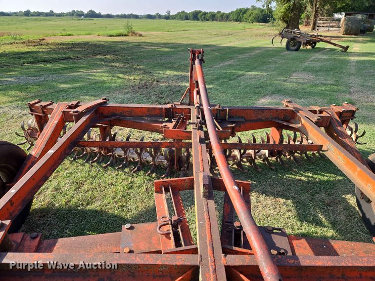 image for item EW8572 Richardson MTA mulch Treader