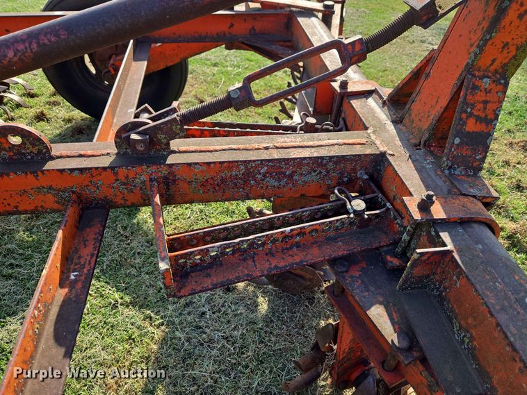 image for item EW8572 Richardson MTA mulch Treader