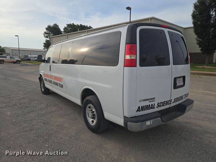 image for item EW8574 2014 Chevrolet  Express 3500 van