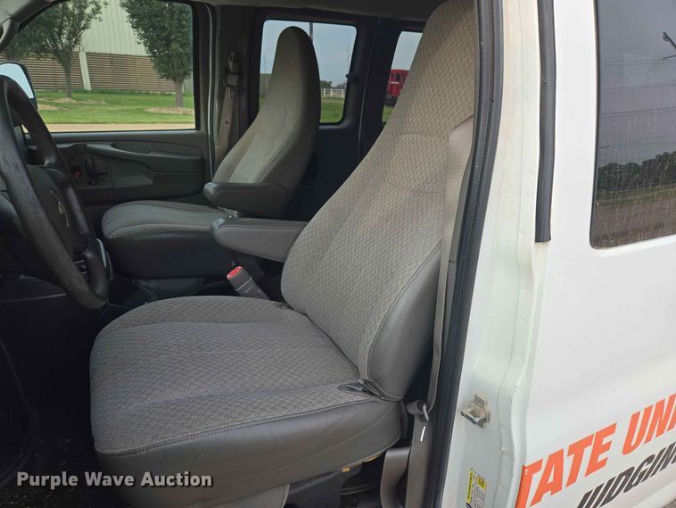 image for item EW8574 2014 Chevrolet  Express 3500 van