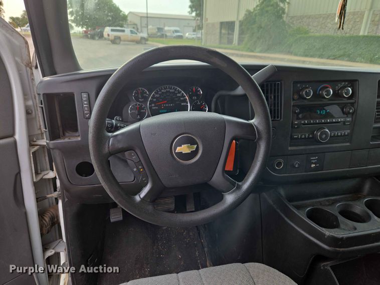image for item EW8574 2014 Chevrolet  Express 3500 van