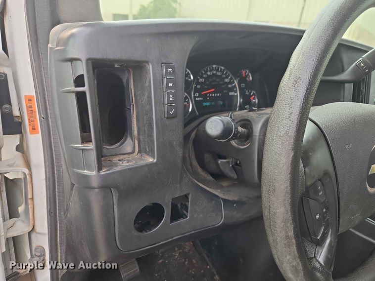 image for item EW8574 2014 Chevrolet  Express 3500 van