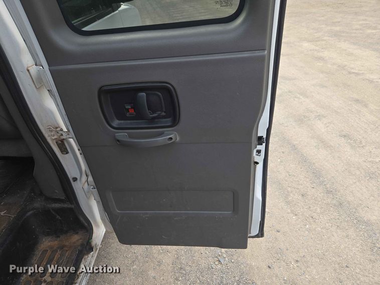 image for item EW8574 2014 Chevrolet  Express 3500 van
