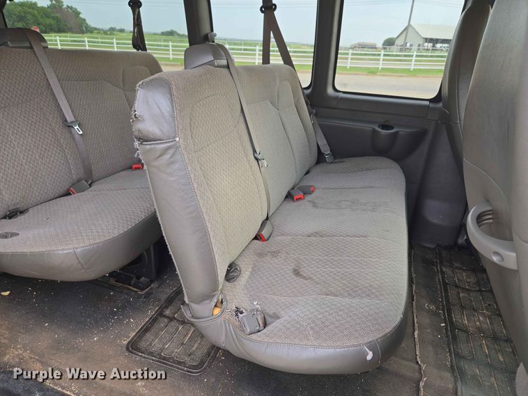 image for item EW8574 2014 Chevrolet  Express 3500 van