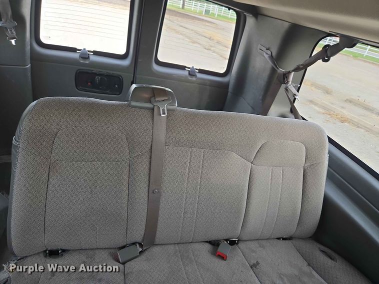 image for item EW8574 2014 Chevrolet  Express 3500 van