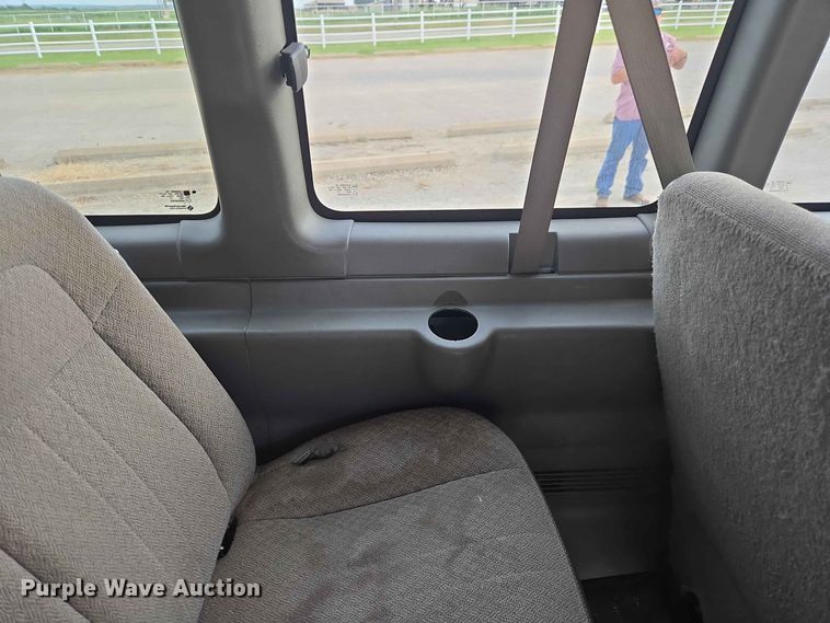 image for item EW8574 2014 Chevrolet  Express 3500 van