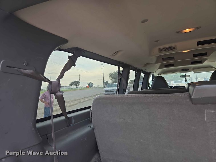 image for item EW8574 2014 Chevrolet  Express 3500 van