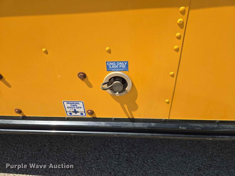 image for item EW8582 2006 Blue Bird BB Conventional school bus