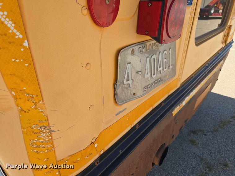 image for item EW8582 2006 Blue Bird BB Conventional school bus