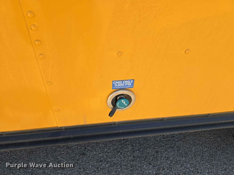 image for item EW8582 2006 Blue Bird BB Conventional school bus