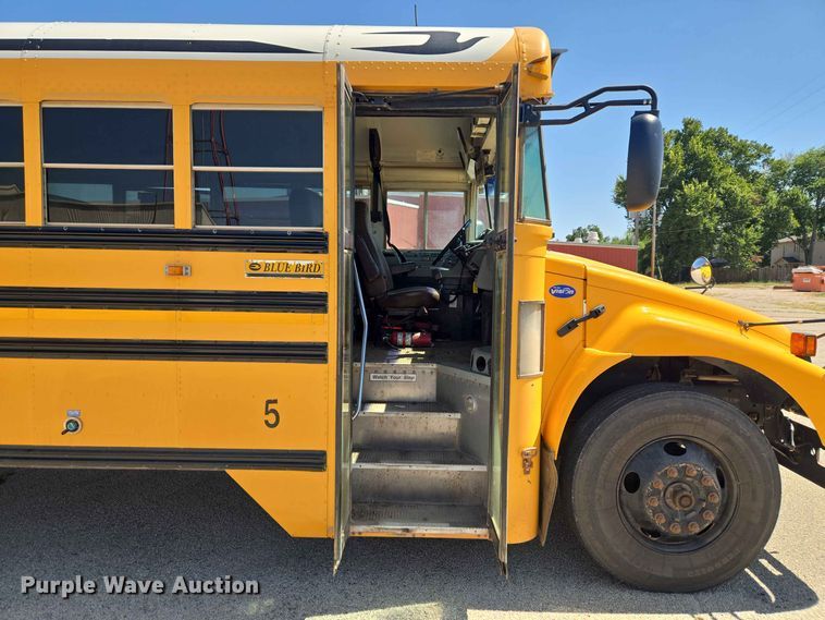 image for item EW8582 2006 Blue Bird BB Conventional school bus