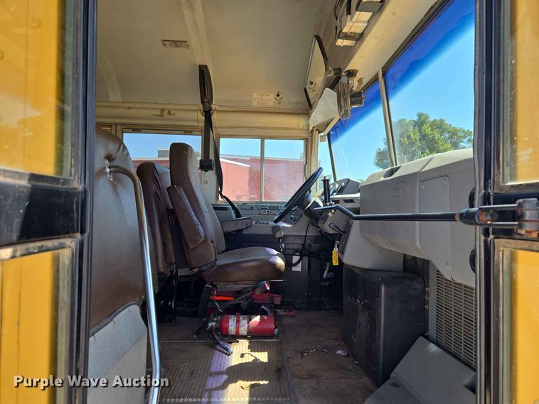 image for item EW8582 2006 Blue Bird BB Conventional school bus