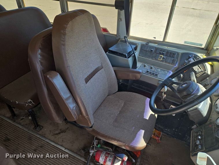 image for item EW8582 2006 Blue Bird BB Conventional school bus