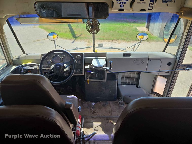 image for item EW8582 2006 Blue Bird BB Conventional school bus