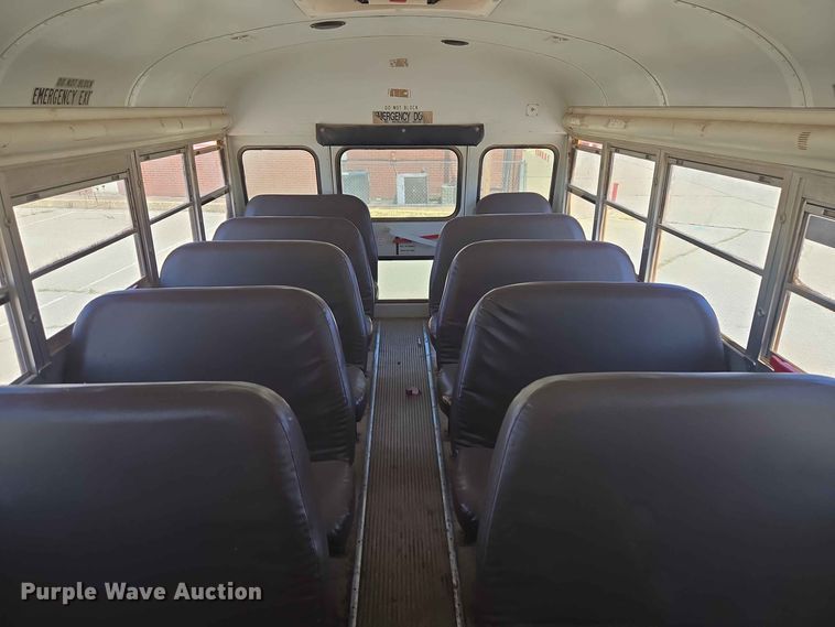 image for item EW8582 2006 Blue Bird BB Conventional school bus