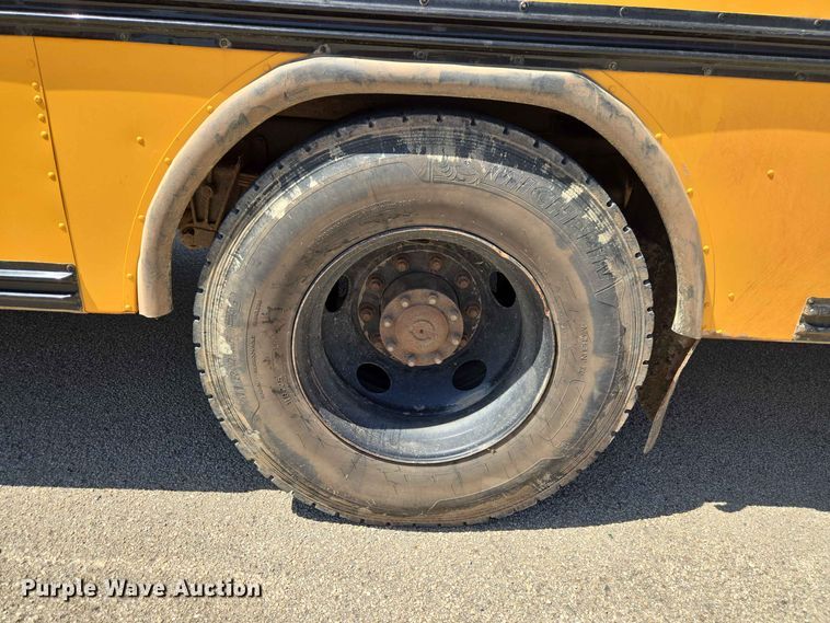 image for item EW8582 2006 Blue Bird BB Conventional school bus