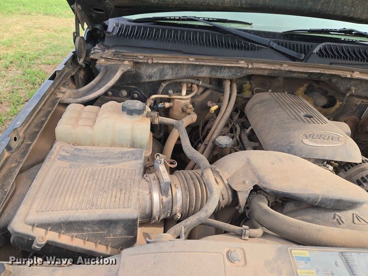 image for item EW8585 2006 Chevrolet  Silverado 2500HD Ext. Cab pickup truck