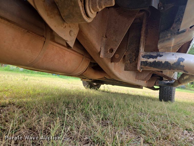 image for item EW8585 2006 Chevrolet  Silverado 2500HD Ext. Cab pickup truck