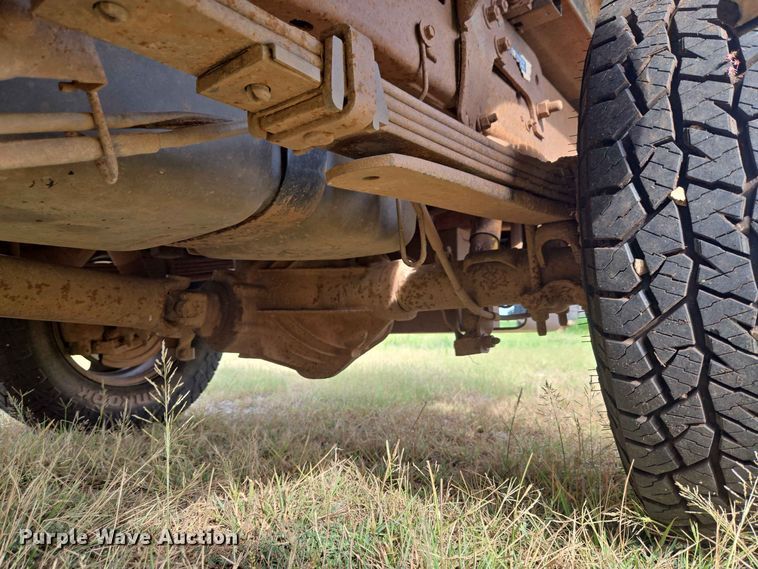 image for item EW8585 2006 Chevrolet  Silverado 2500HD Ext. Cab pickup truck