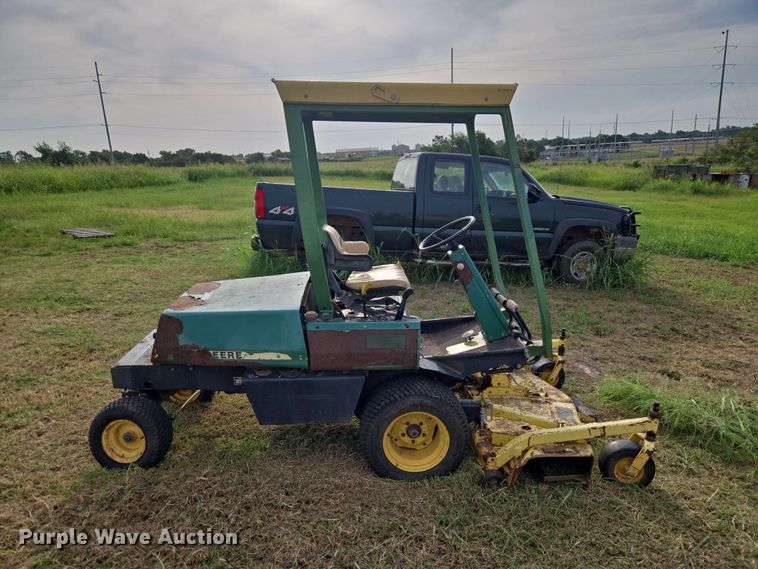 image for item EW8586 John Deere F935 lawn mower