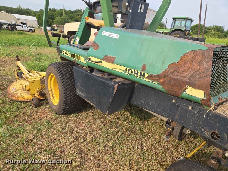 image for item EW8586 John Deere F935 lawn mower