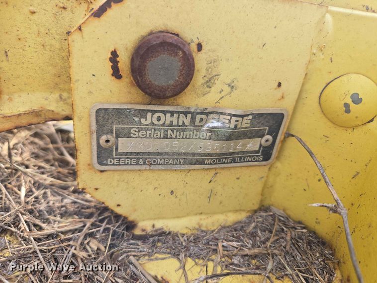 image for item EW8586 John Deere F935 lawn mower