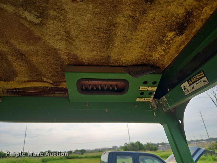 image for item EW8586 John Deere F935 lawn mower