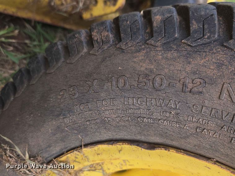 image for item EW8586 John Deere F935 lawn mower