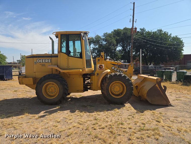 image for item EW8597 2001 John Deere 444H wheel loader