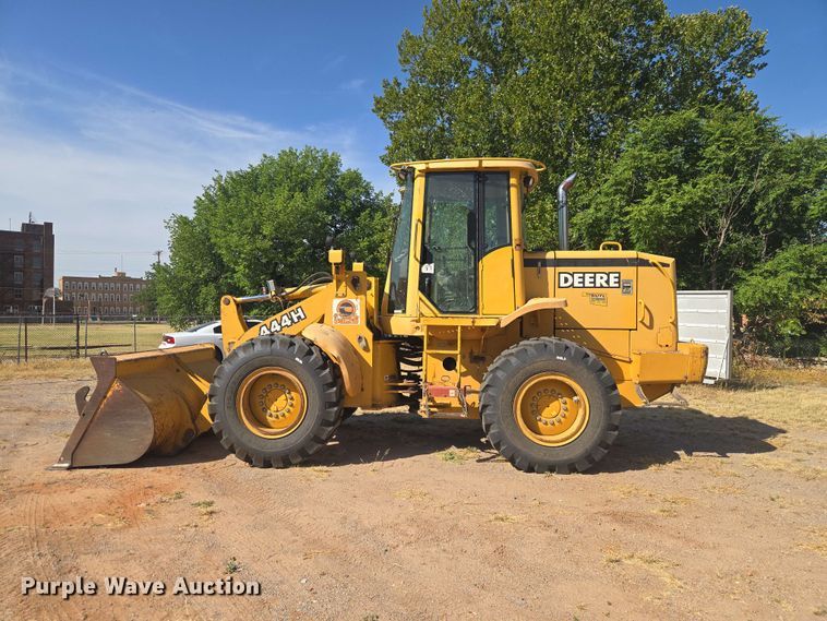 image for item EW8597 2001 John Deere 444H wheel loader