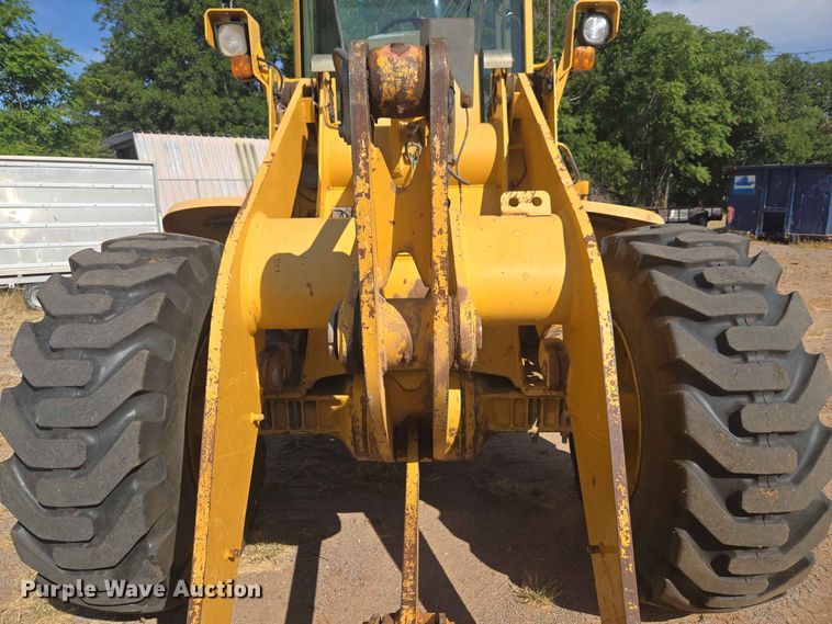 image for item EW8597 2001 John Deere 444H wheel loader