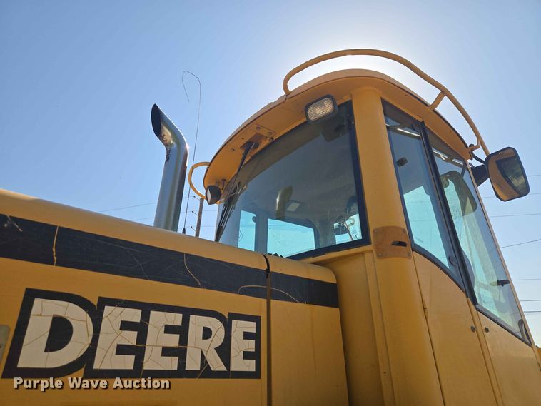 image for item EW8597 2001 John Deere 444H wheel loader