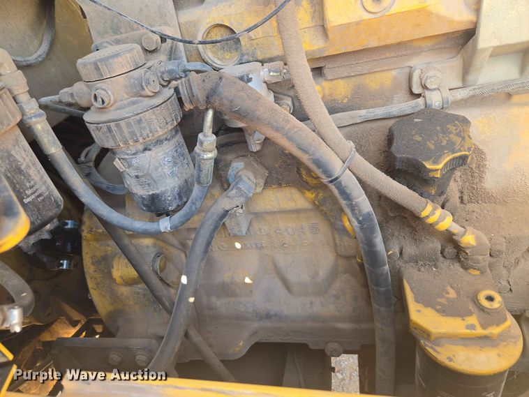 image for item EW8597 2001 John Deere 444H wheel loader