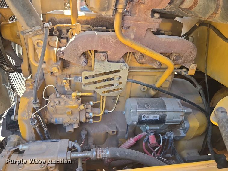 image for item EW8597 2001 John Deere 444H wheel loader