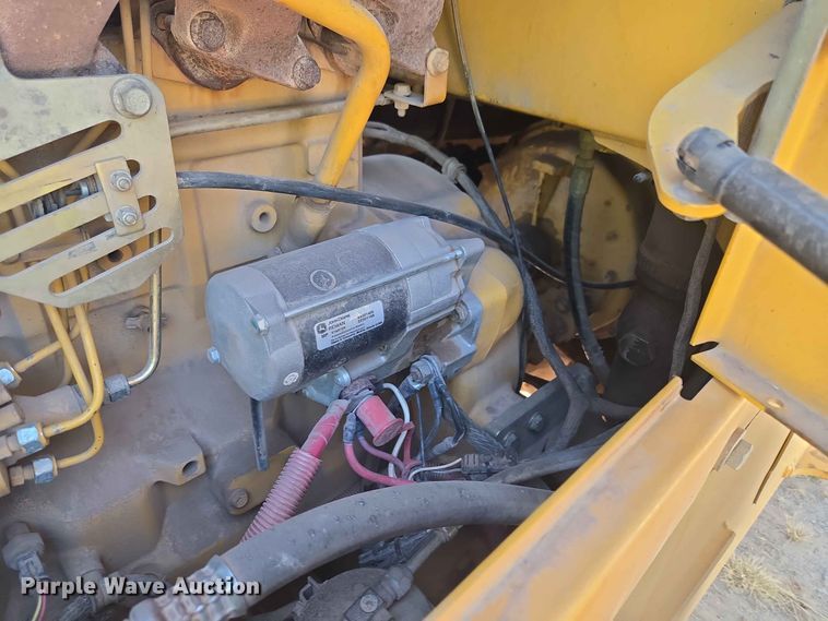 image for item EW8597 2001 John Deere 444H wheel loader